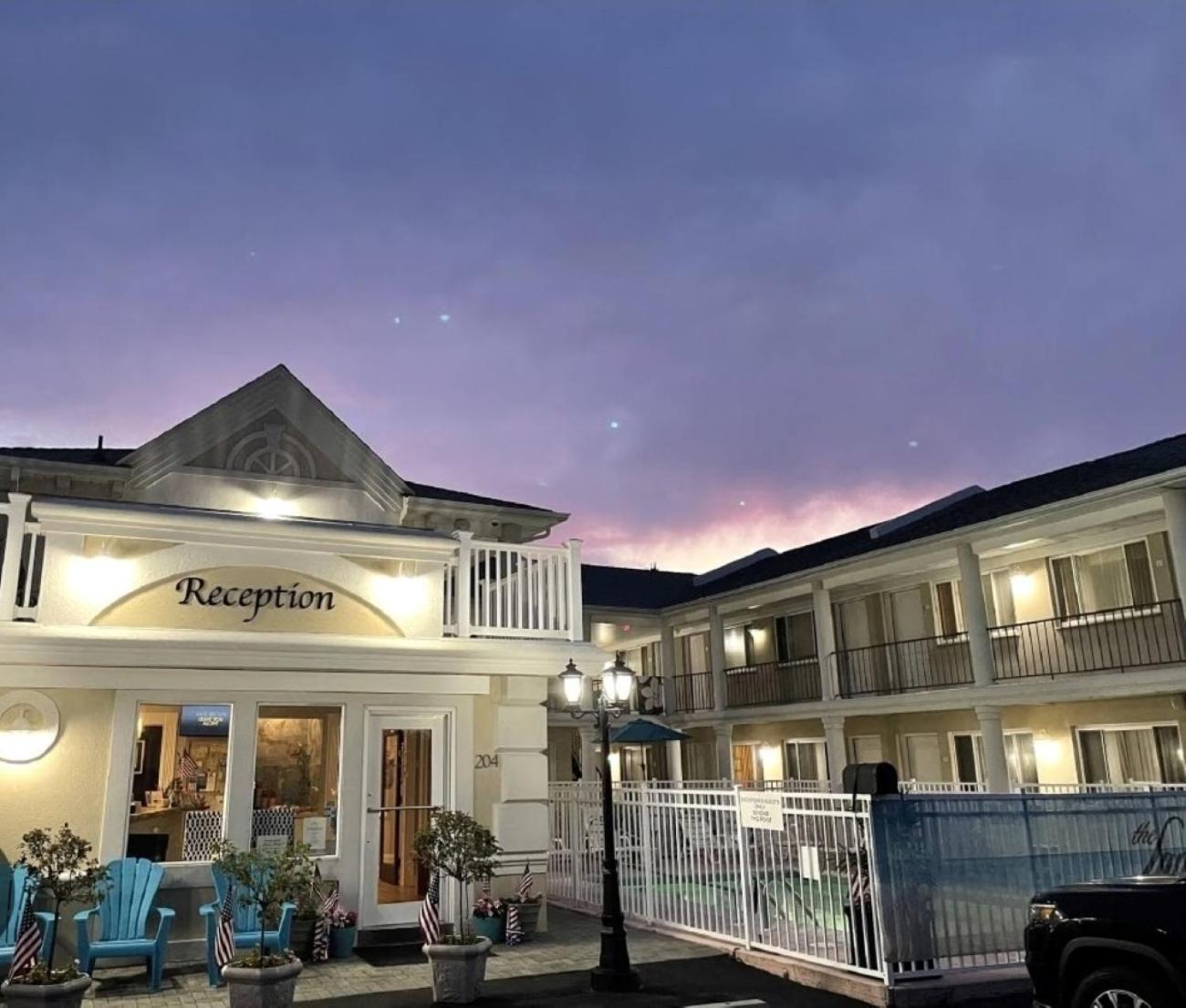 The Lamplight Inn 라발레트 외부 사진